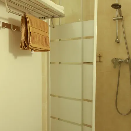 Pasteur * Montreuil (Seine-Saint-Denis)